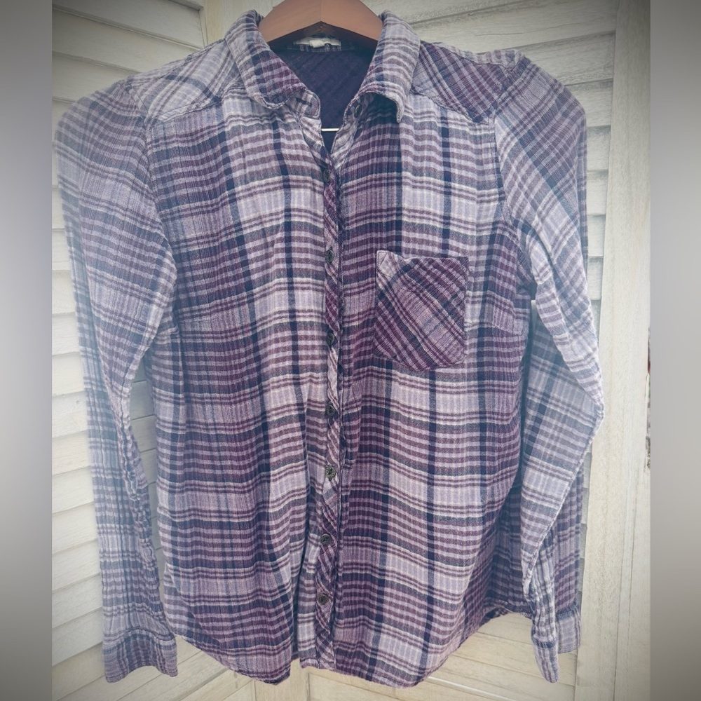 Maurices Women's Large Purple Plaid Button-Down Shirt
